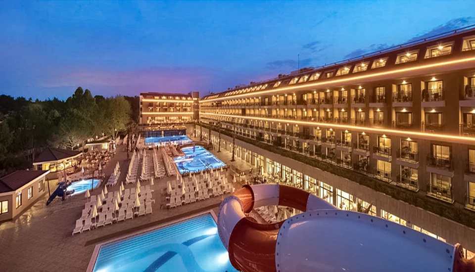 هتل آیدین بی کویین پالاس آنتالیا